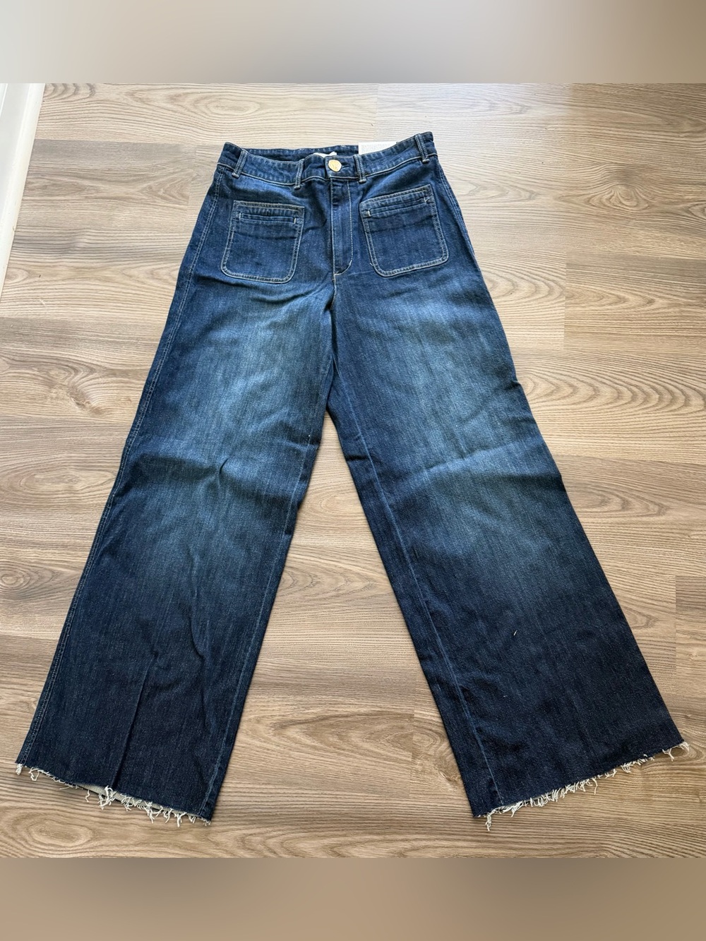 H&M Wide Leg High Waist Full Length Raw Hem Jean Women’s size 8 NWT
